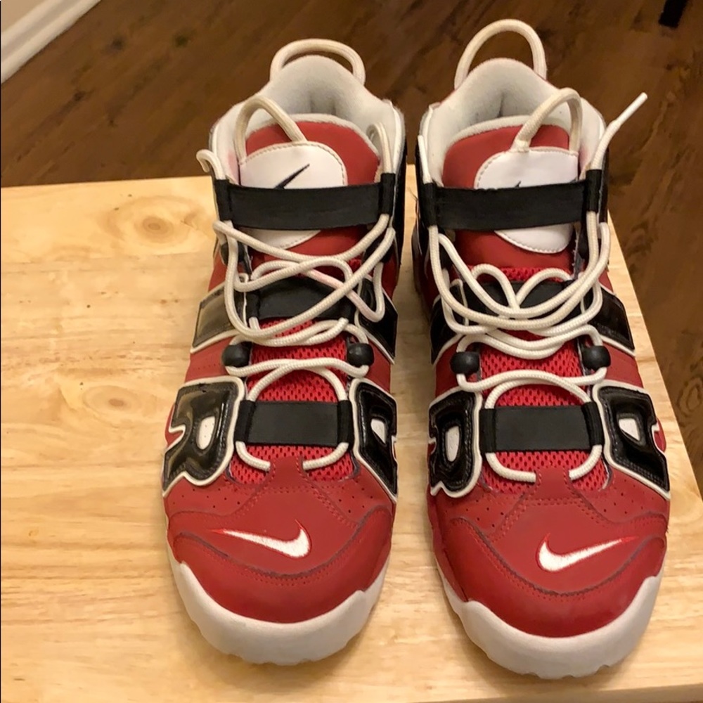 Nike Uptempo